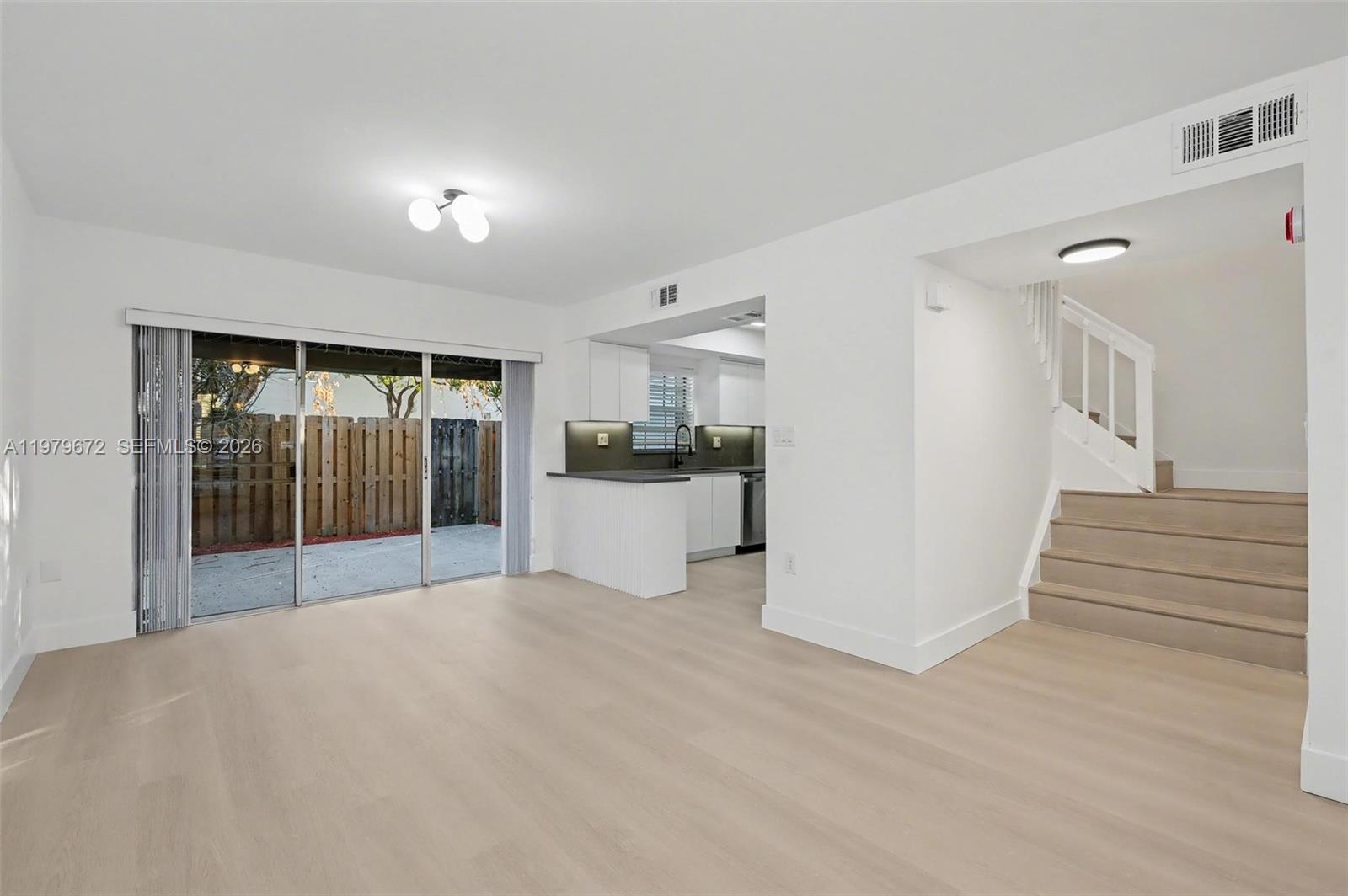 FLAMINGO LAKES TOWNHOUSE - Residential