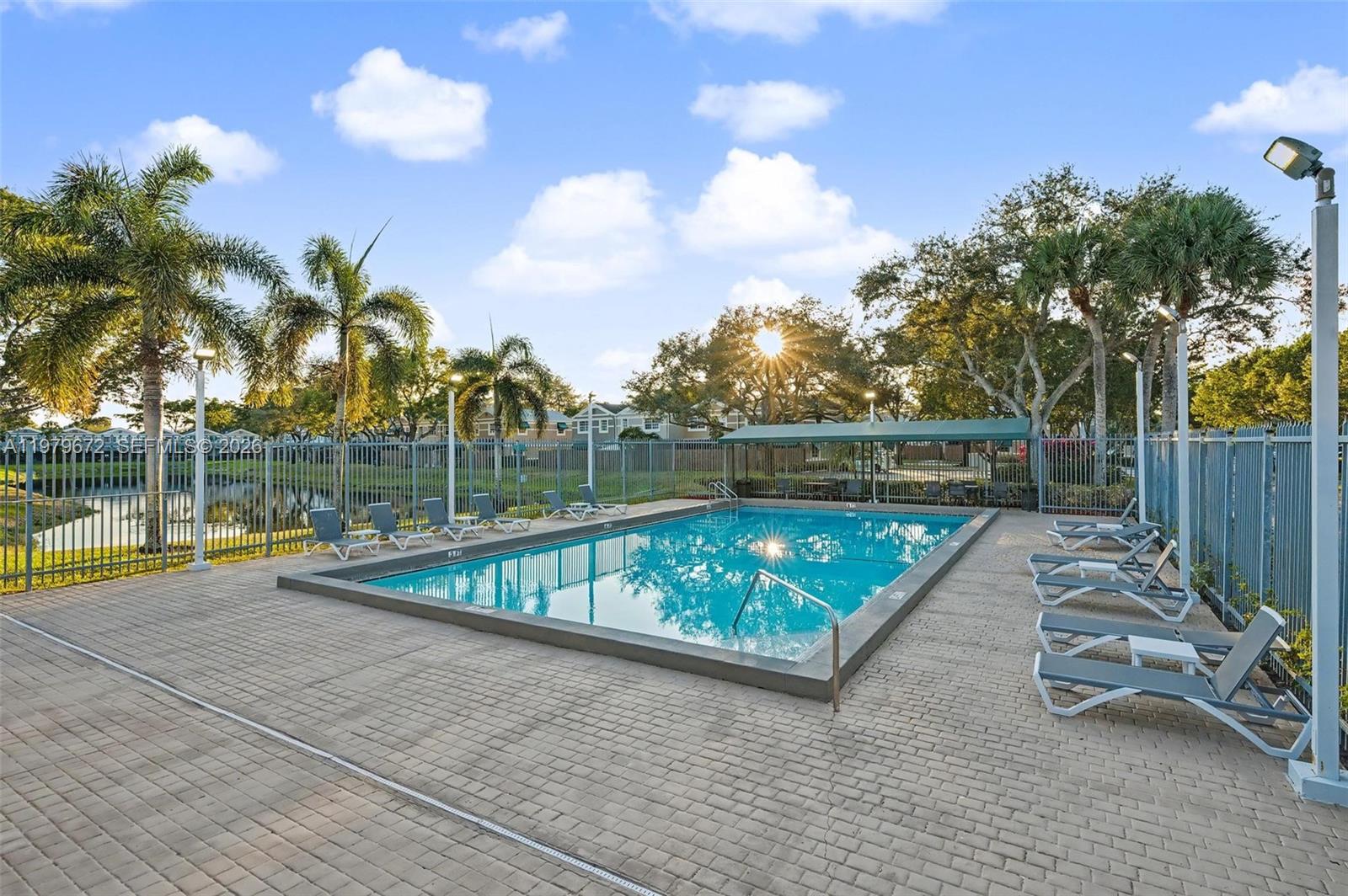 FLAMINGO LAKES TOWNHOUSE - Residential