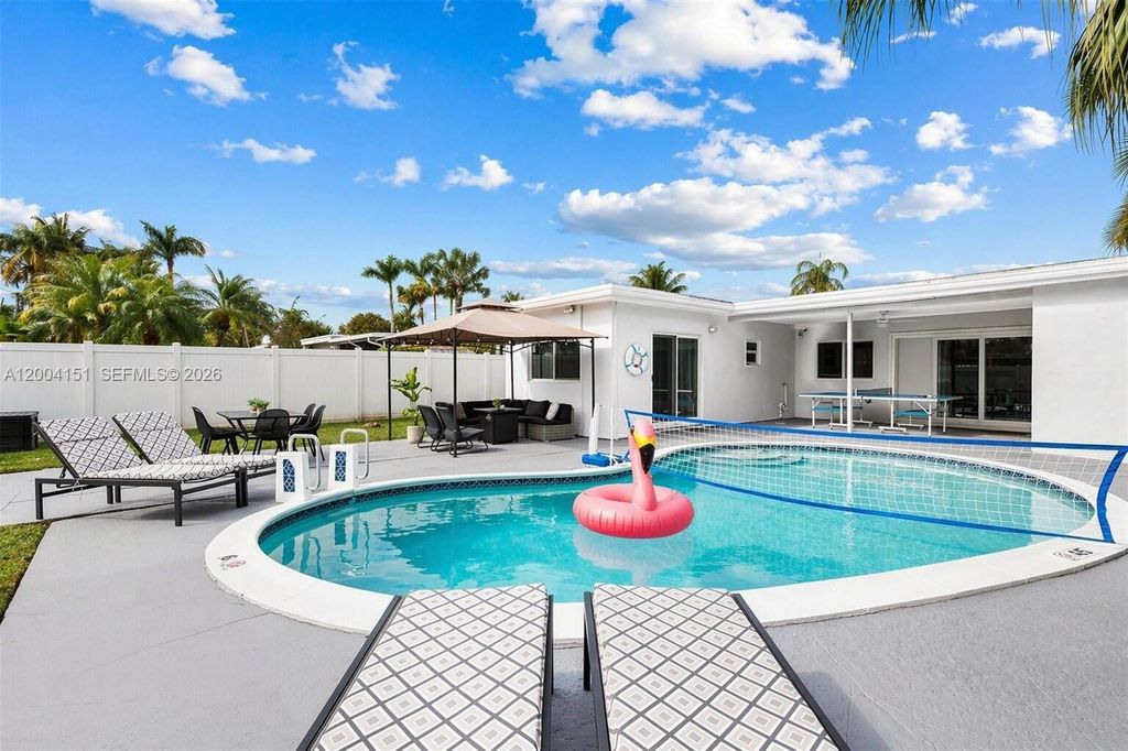 Photo of 1426 Coolidge St, Hollywood, FL 33020 (MLS # A12004151)