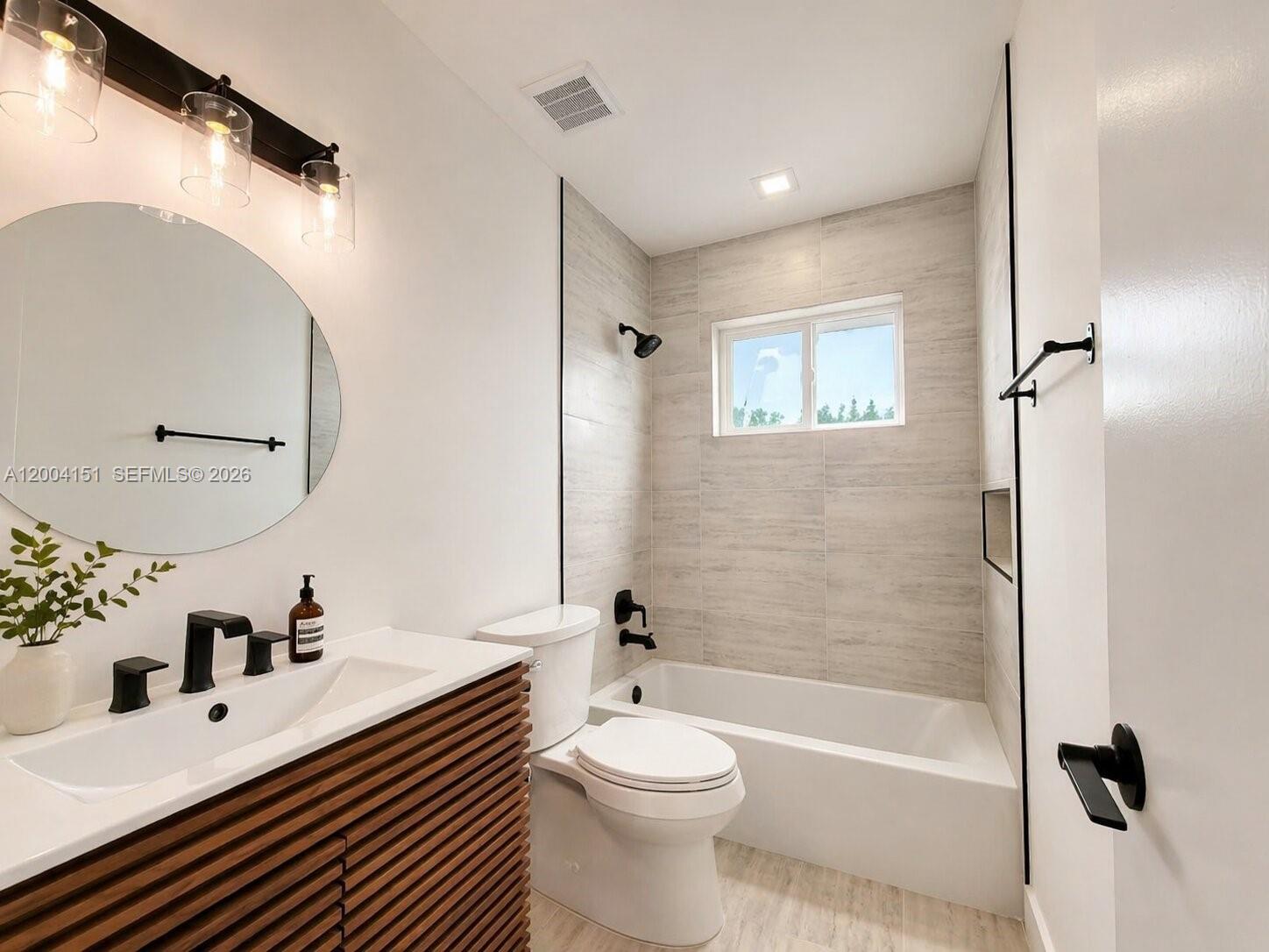 HOLLYWOOD HOMESITES HIGH - Residential