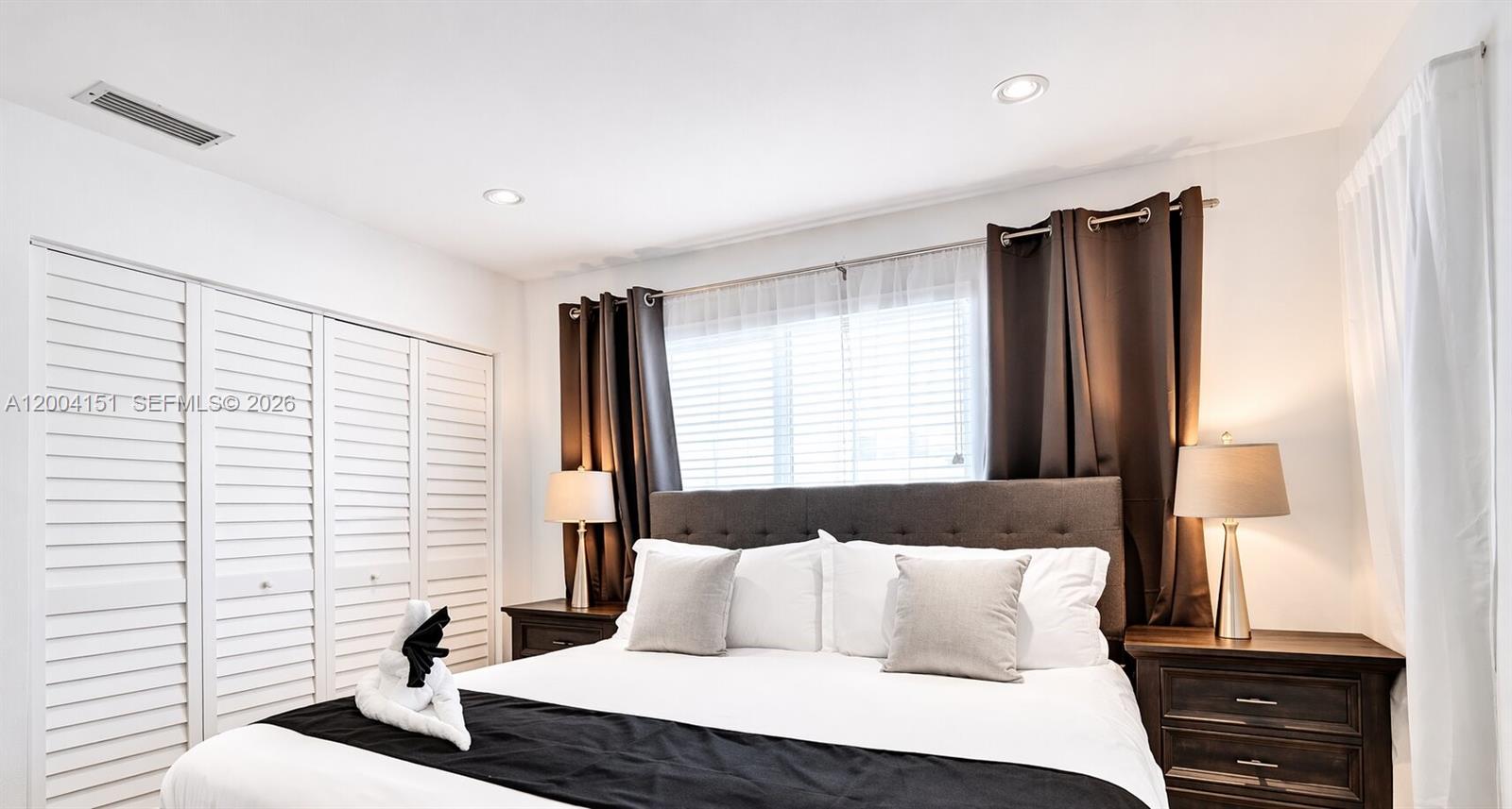 HOLLYWOOD HOMESITES HIGH - Residential