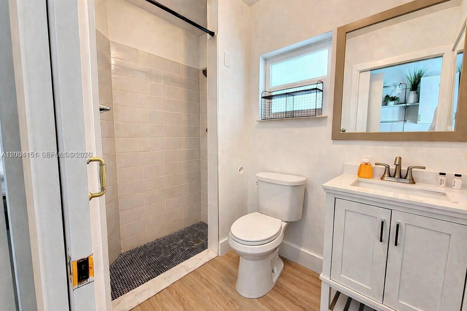 HOLLYWOOD HOMESITES HIGH - Residential