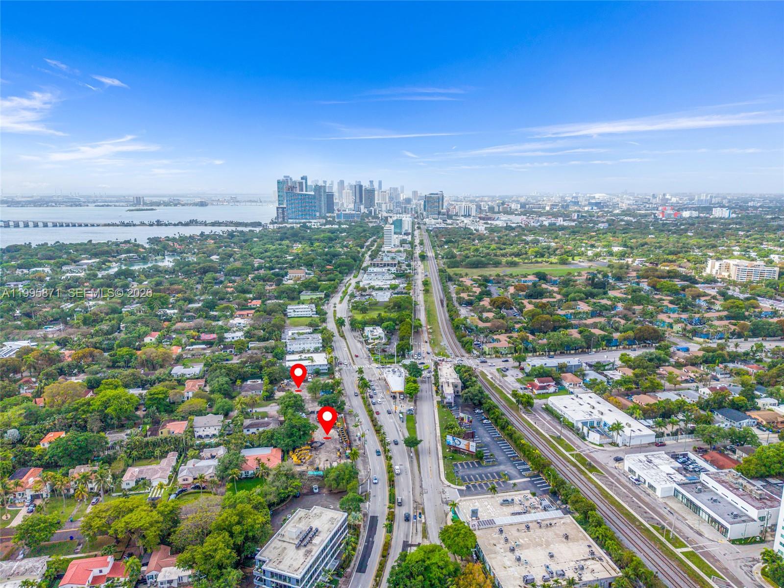 BAYSHORE PLAZA - Commercial Sale