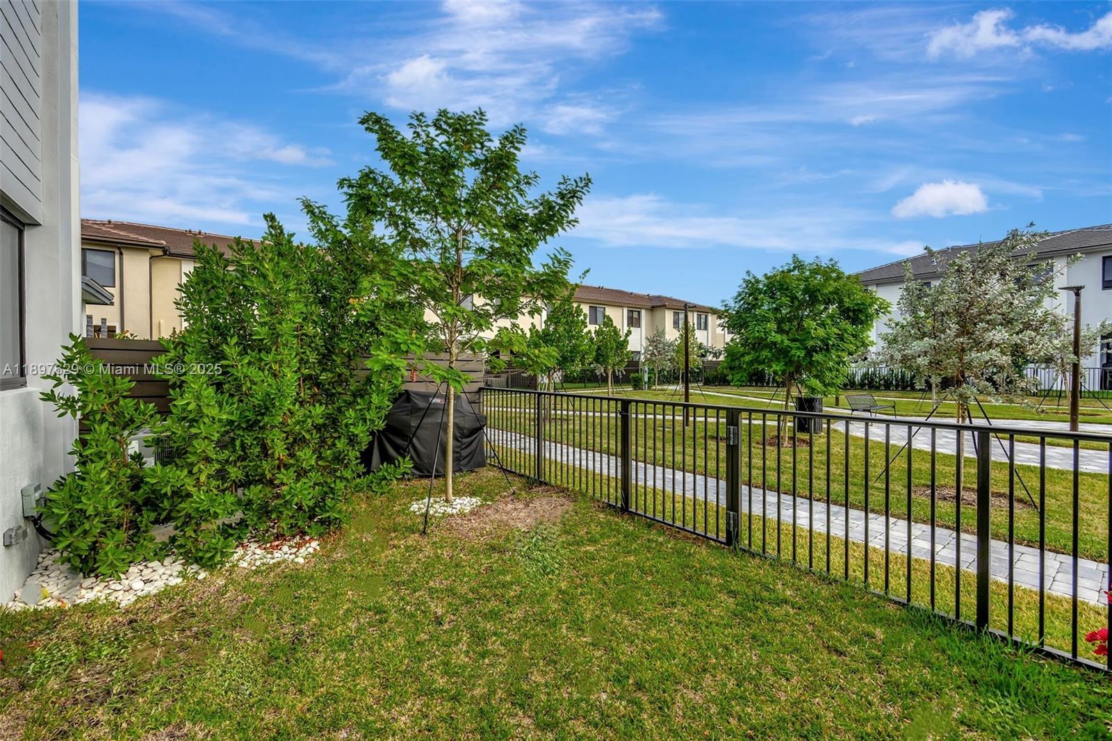 SOUTH KENDALL SEC A - Residential Lease