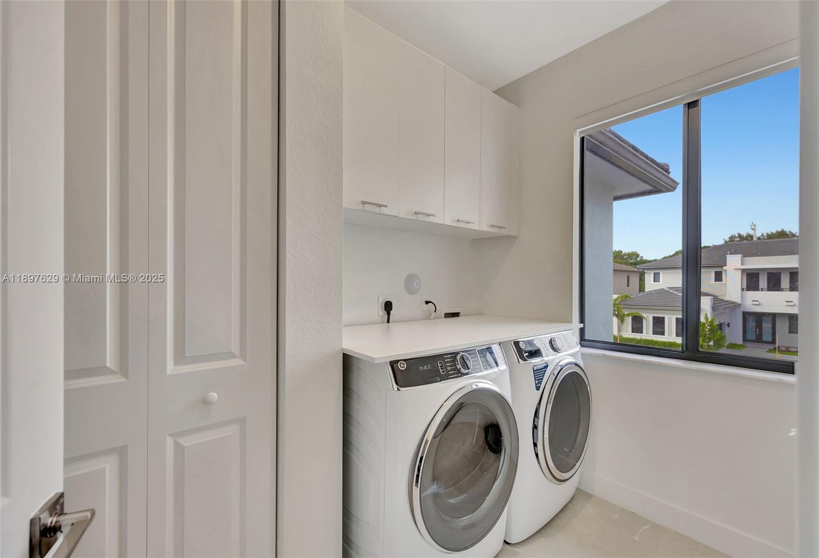 SOUTH KENDALL SEC A - Residential Lease