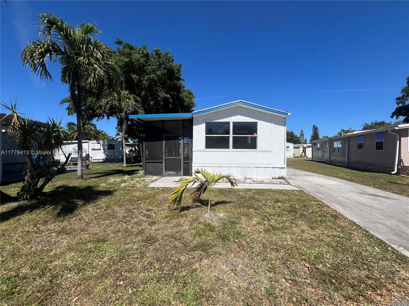 Rental Property at 5321 Sw 35th Manor Mnr, Davie, Broward County, Florida - Bedrooms: 2 
Bathrooms: 1  - $1,800 MO.