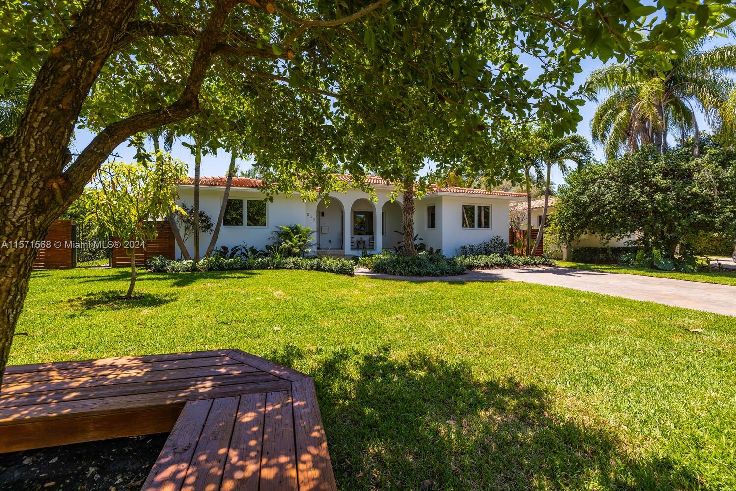 REV PL MIAMI SHORES SEC 8 - Residential