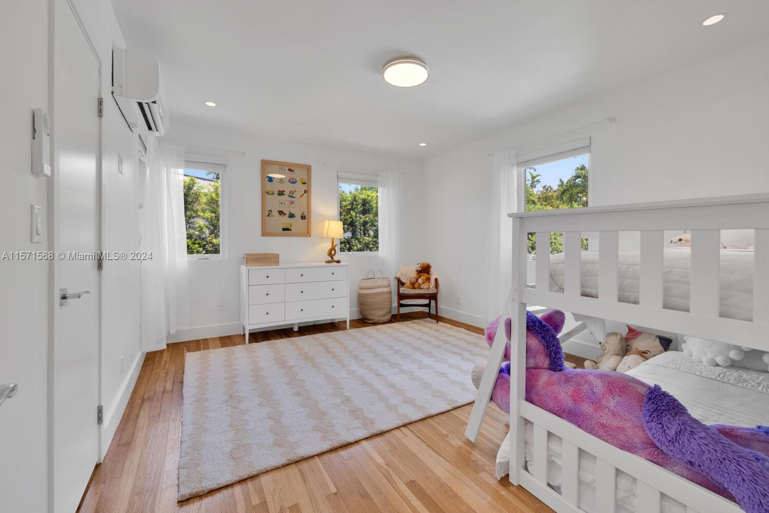 REV PL MIAMI SHORES SEC 8 - Residential