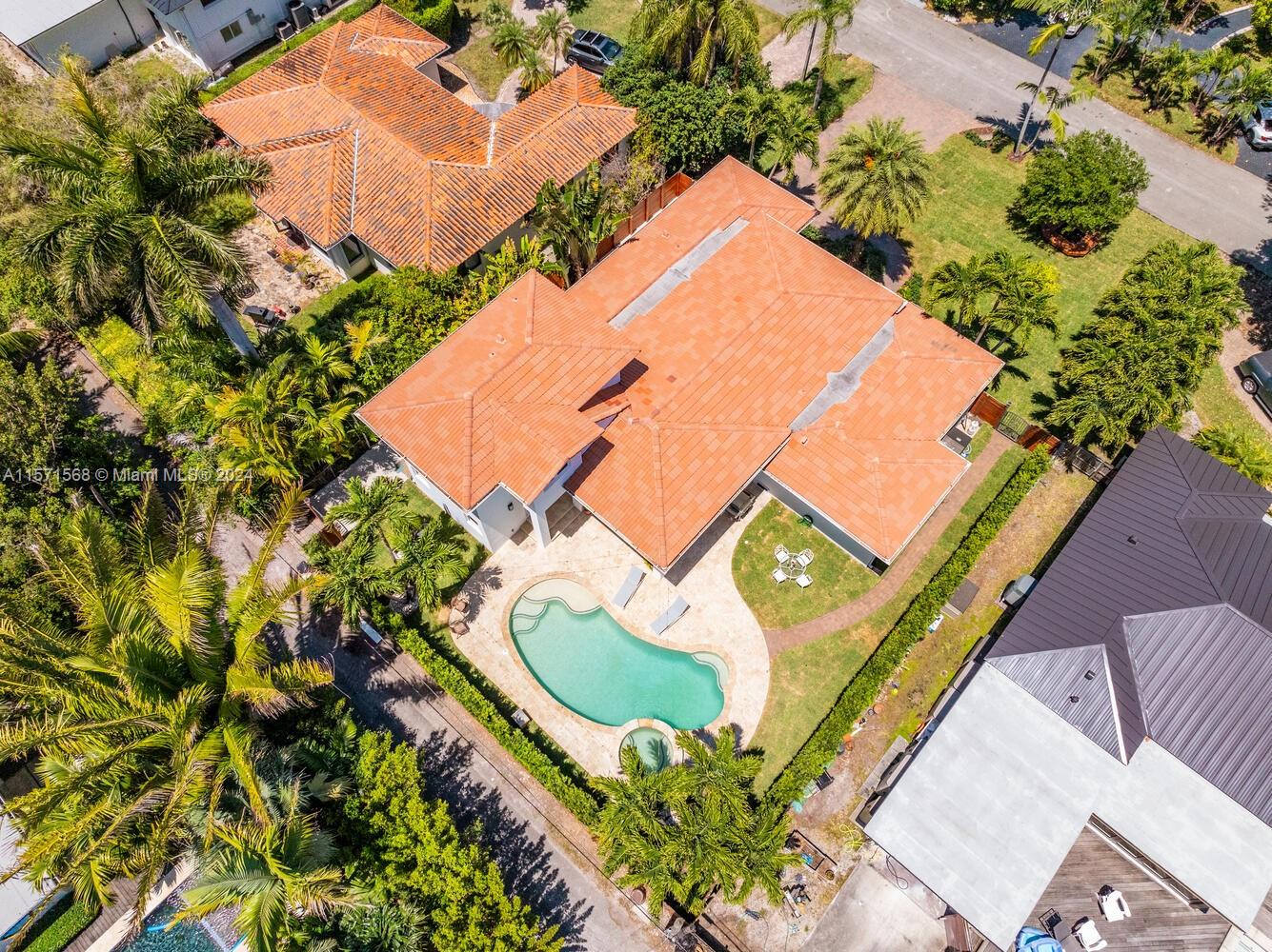 REV PL MIAMI SHORES SEC 8 - Residential