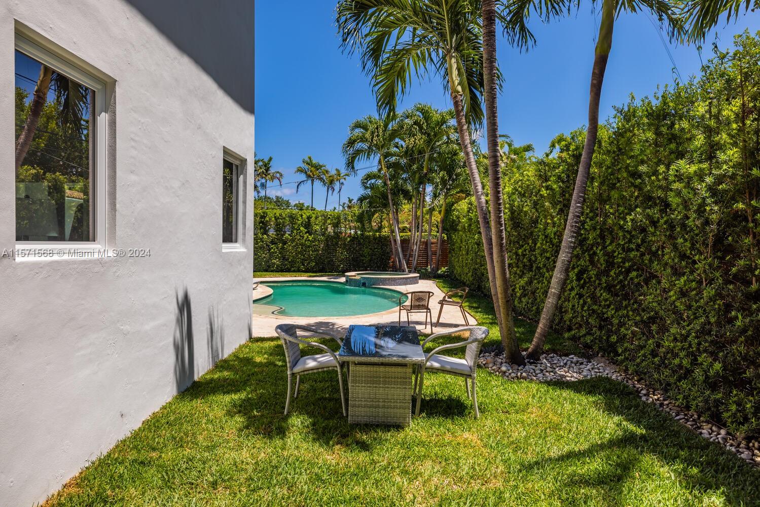 REV PL MIAMI SHORES SEC 8 - Residential