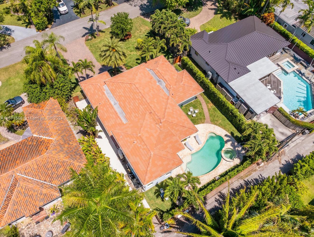 REV PL MIAMI SHORES SEC 8 - Residential