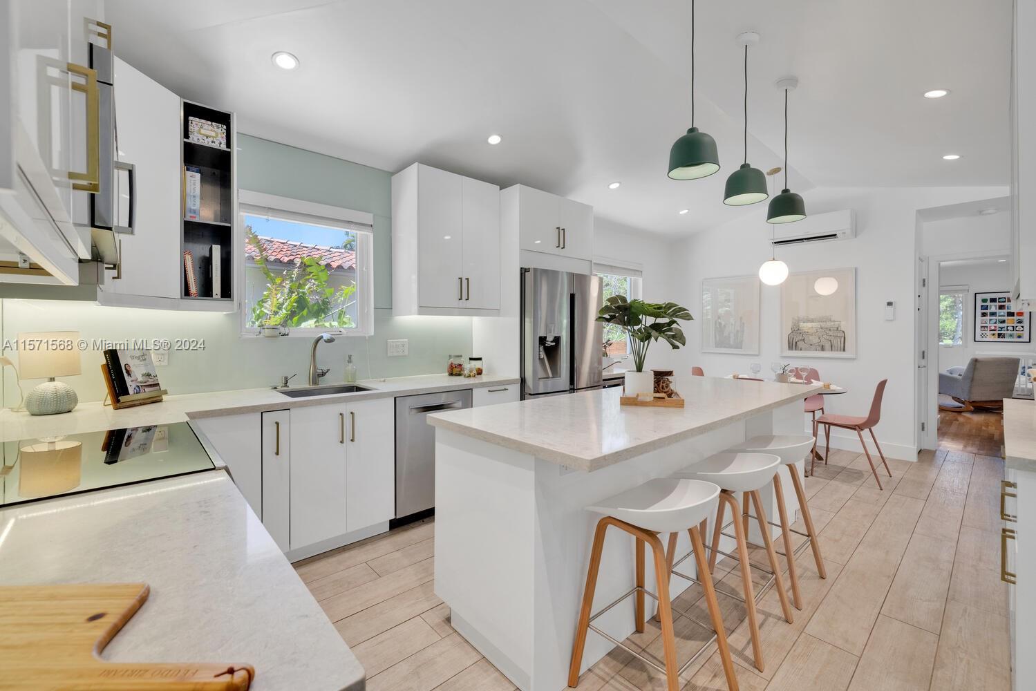 REV PL MIAMI SHORES SEC 8 - Residential