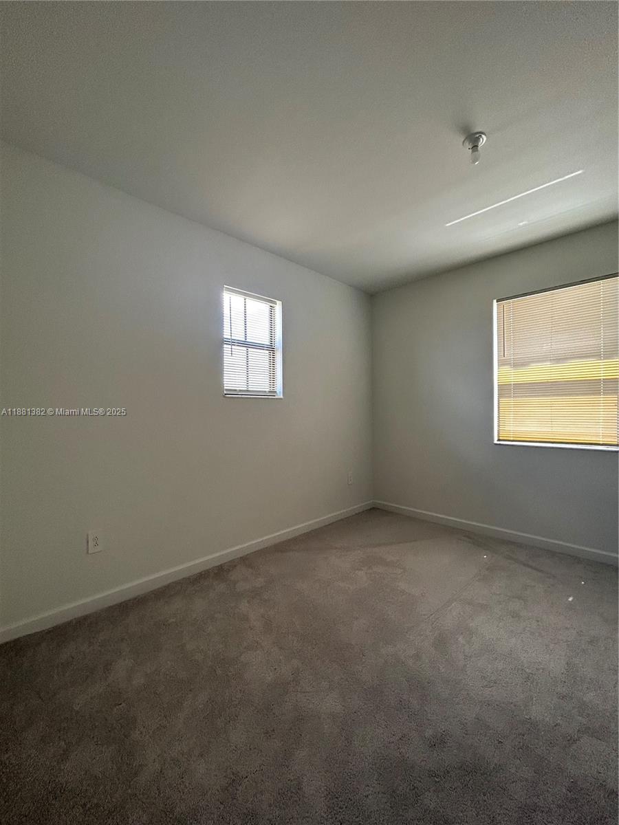 ESTATES AT SILVER PALM - Residential