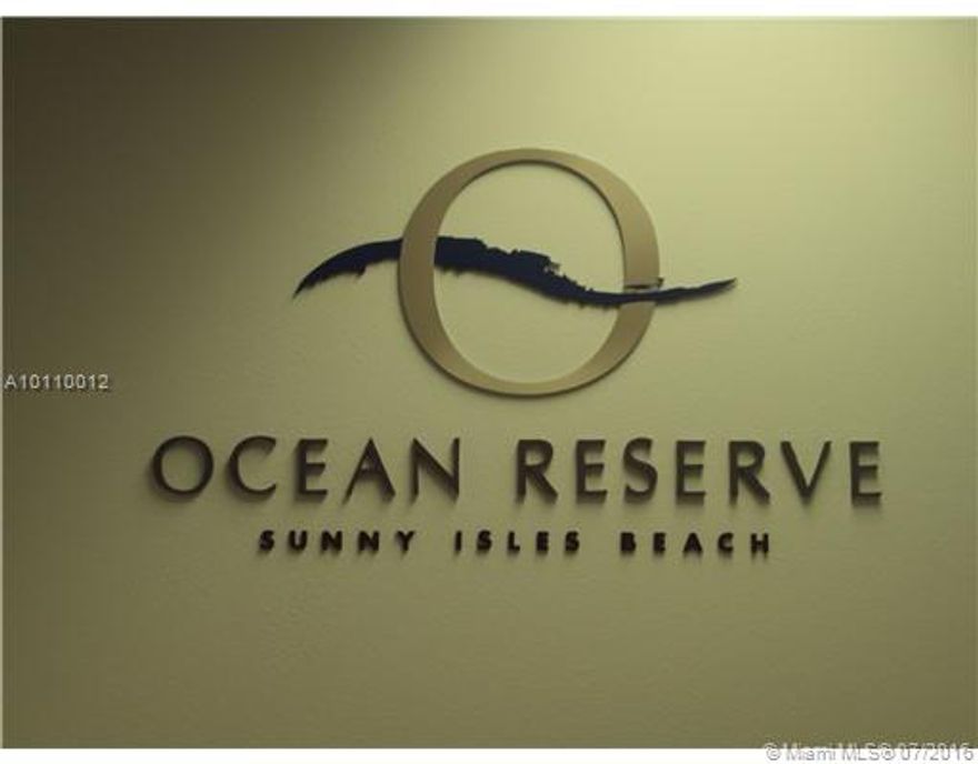 very nice big apartment in the heart of sunny isles, just 1 block to beach access, condo style ..