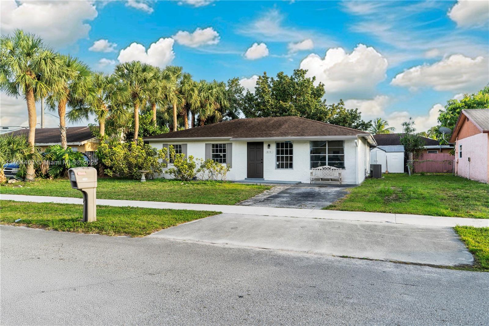 NORTH LAUDERDALE VILLAGE - Residential
