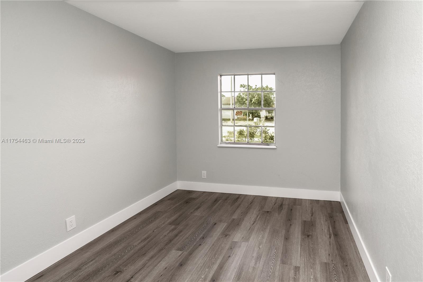 NORTH LAUDERDALE VILLAGE - Residential
