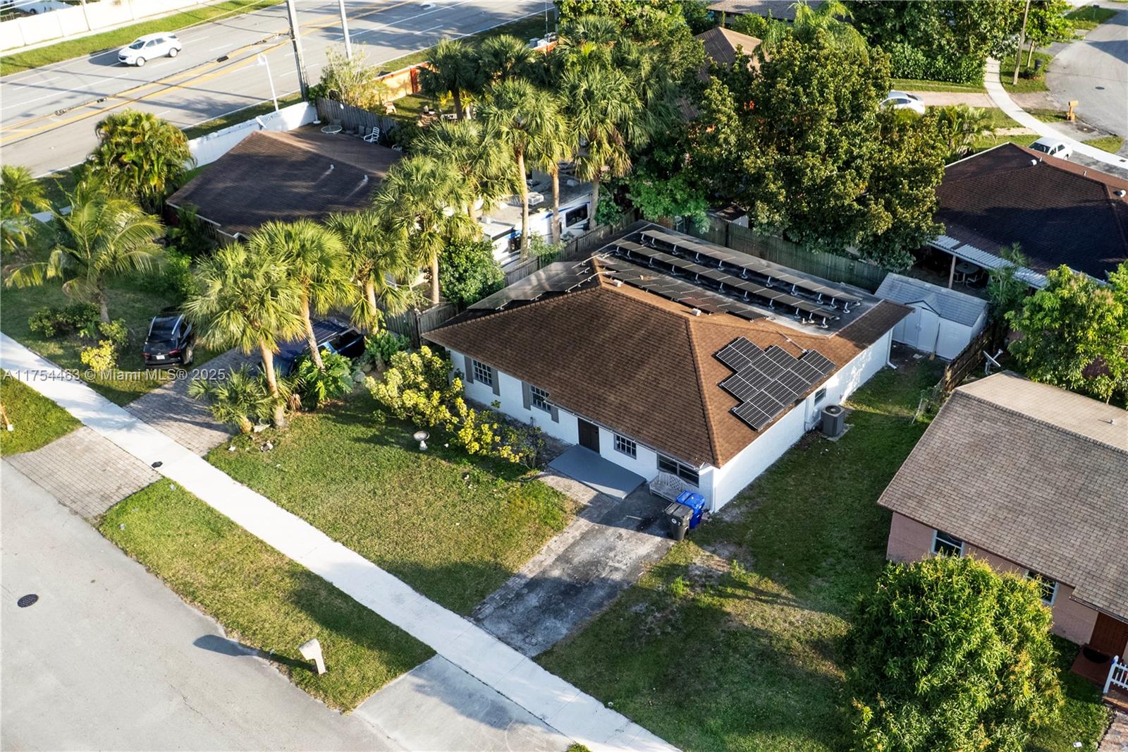 NORTH LAUDERDALE VILLAGE - Residential