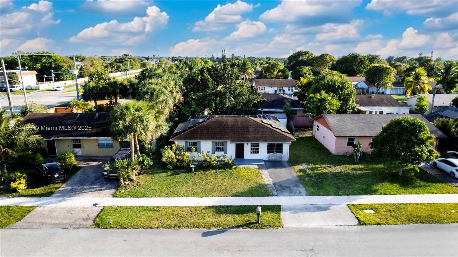 Property for Sale at 8110 Sw 4th Pl, North Lauderdale, Miami-Dade County, Florida - Bedrooms: 4 
Bathrooms: 2  - $489,000