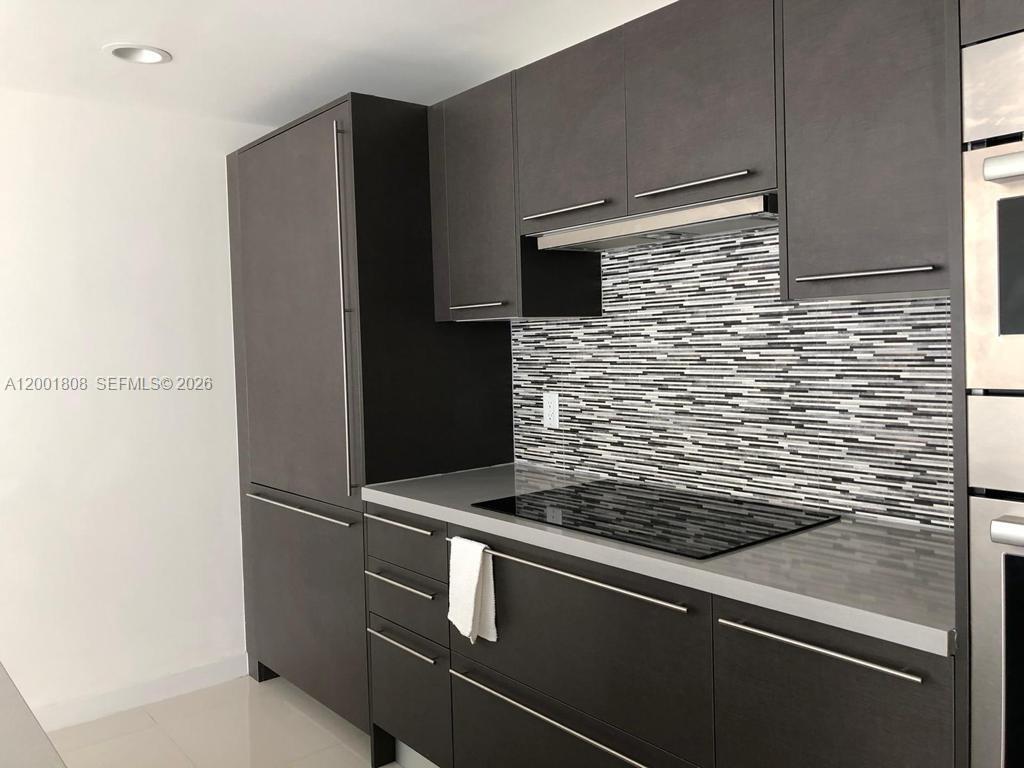 7875 NW 107th Ave 619