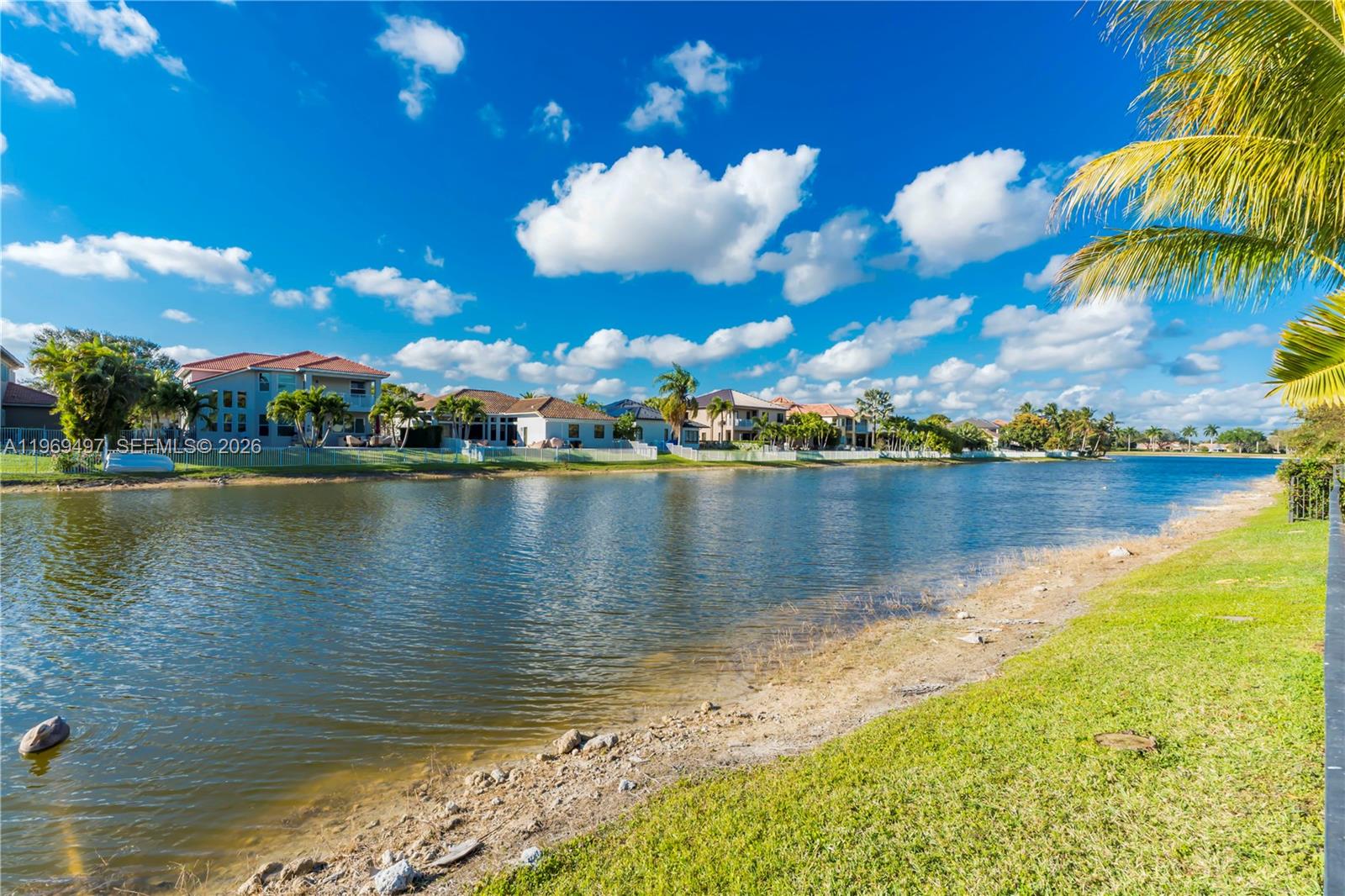 SUNSET LAKES PLAT ONE - Residential