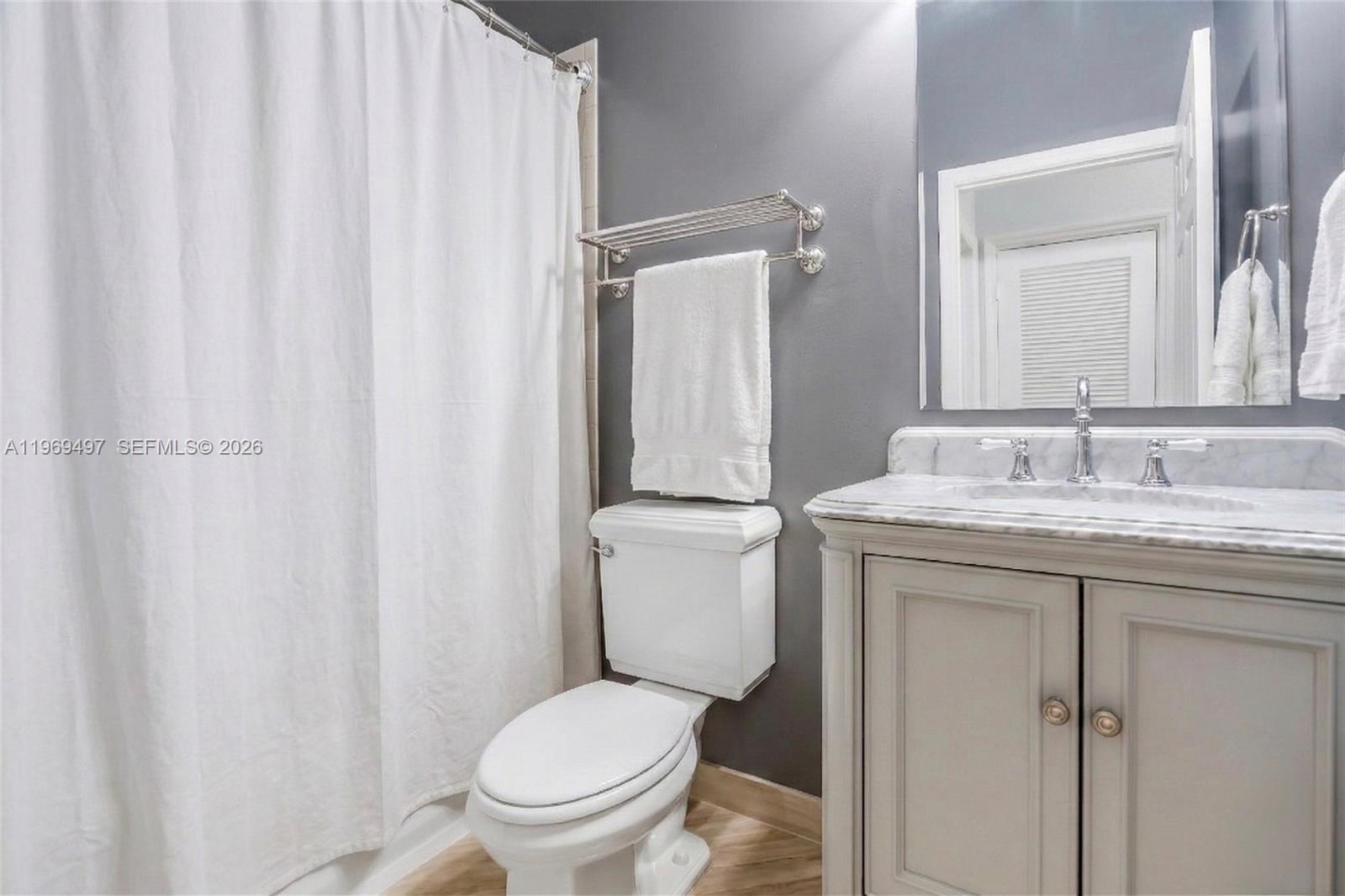 SUNSET LAKES PLAT ONE - Residential