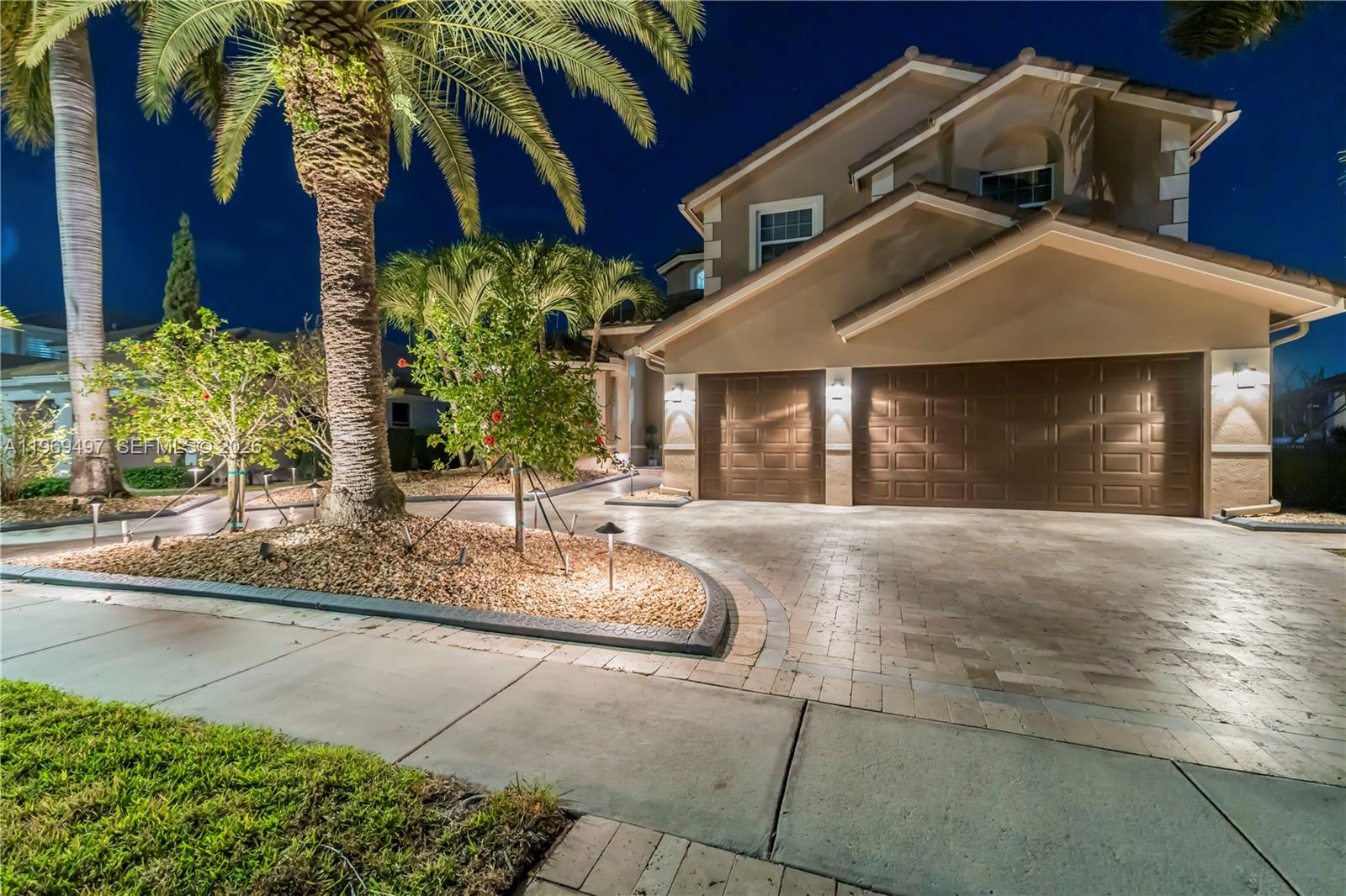 SUNSET LAKES PLAT ONE - Residential