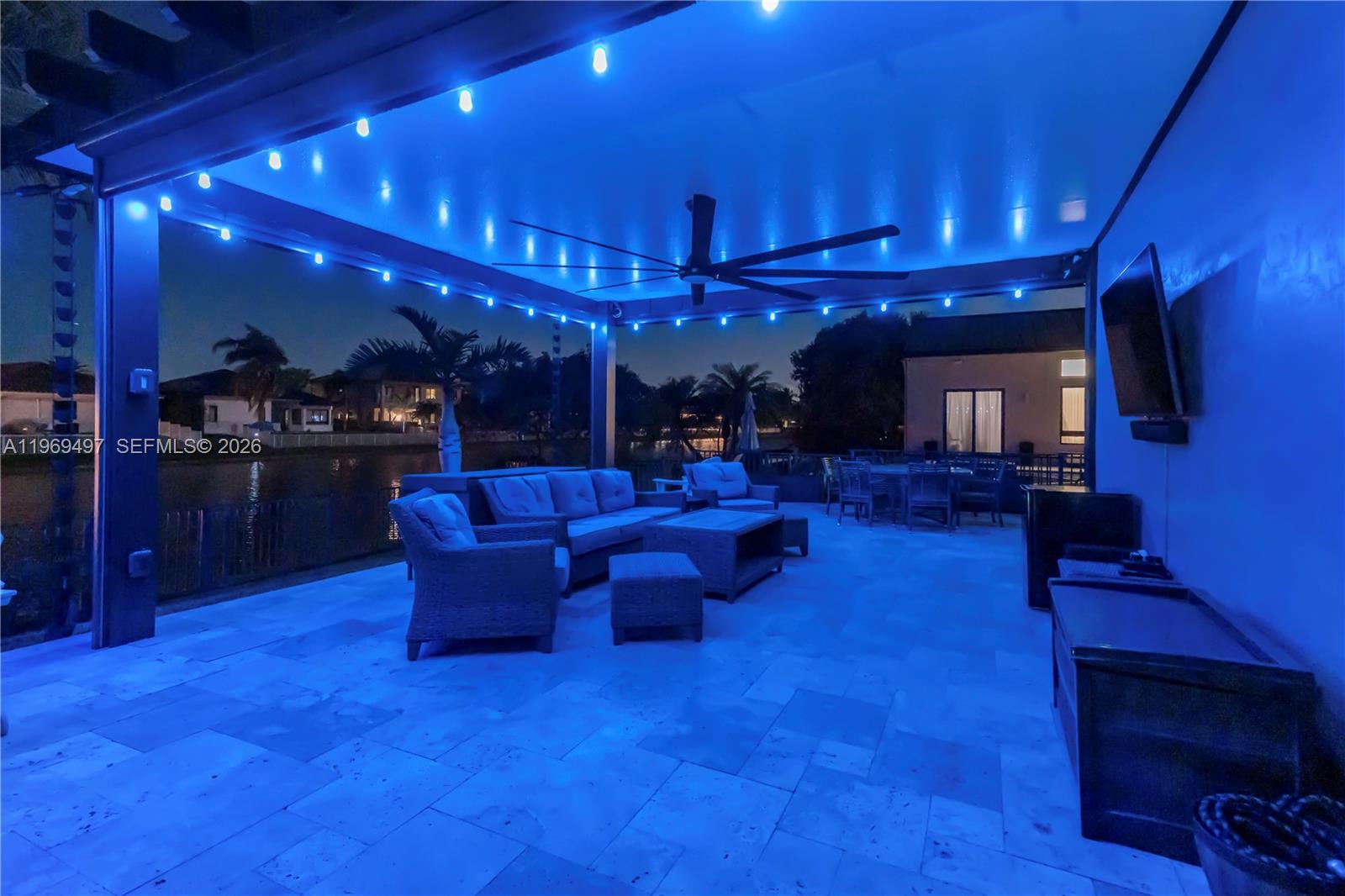 SUNSET LAKES PLAT ONE - Residential