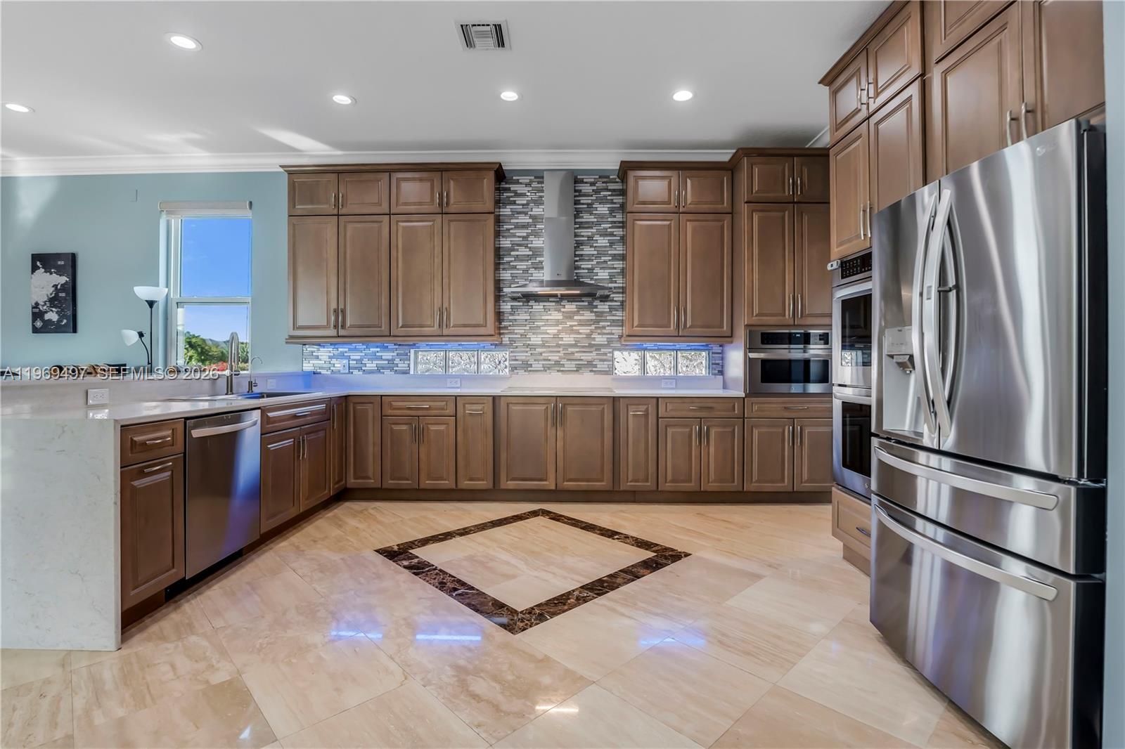 SUNSET LAKES PLAT ONE - Residential