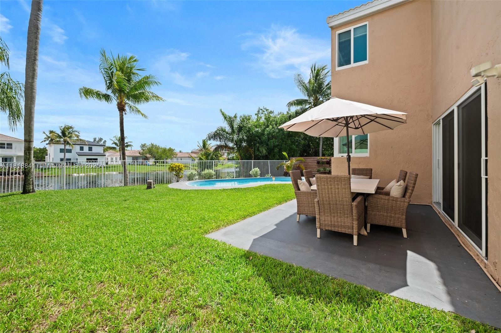 LANDINGS - Residential