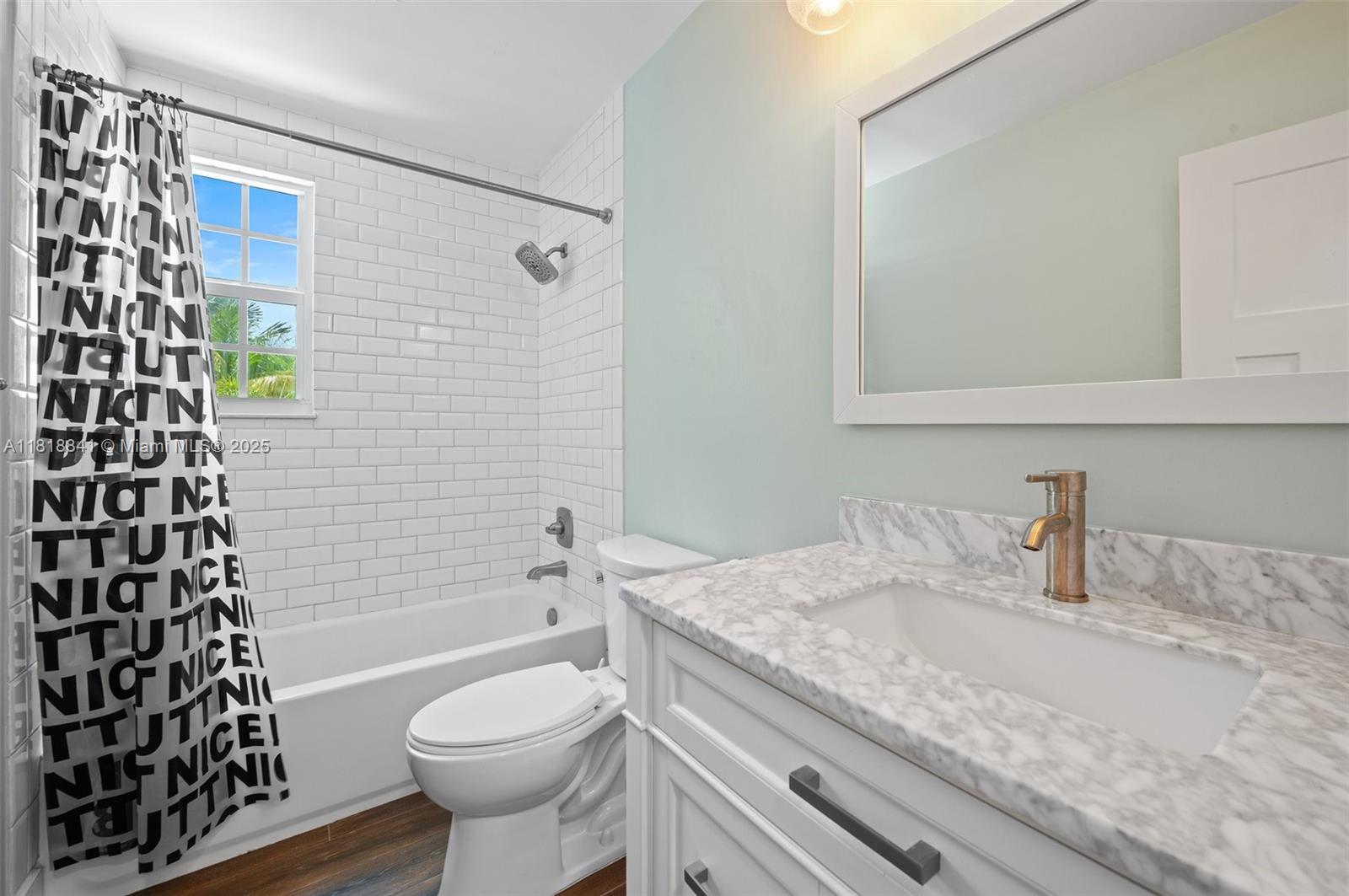 LANDINGS - Residential