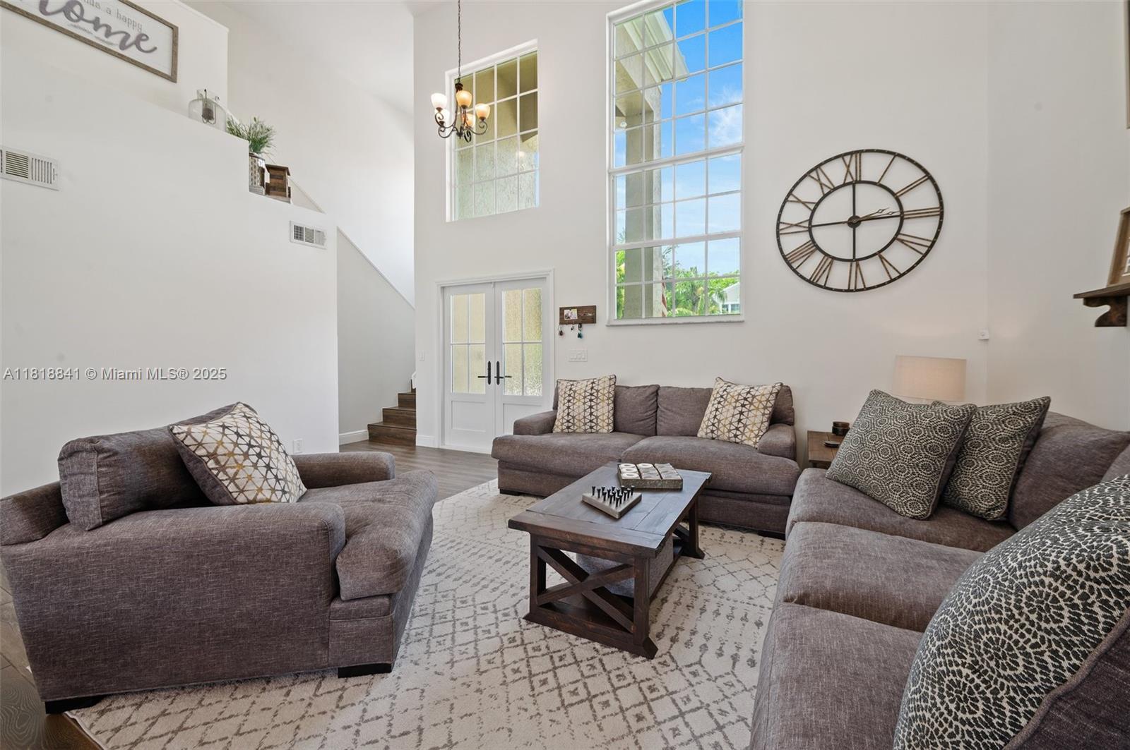 LANDINGS - Residential