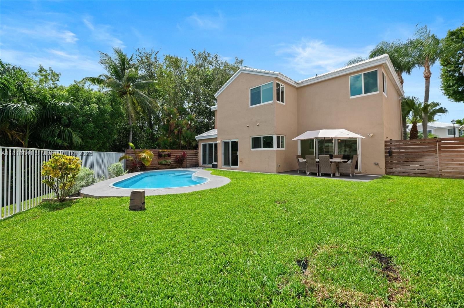 LANDINGS - Residential