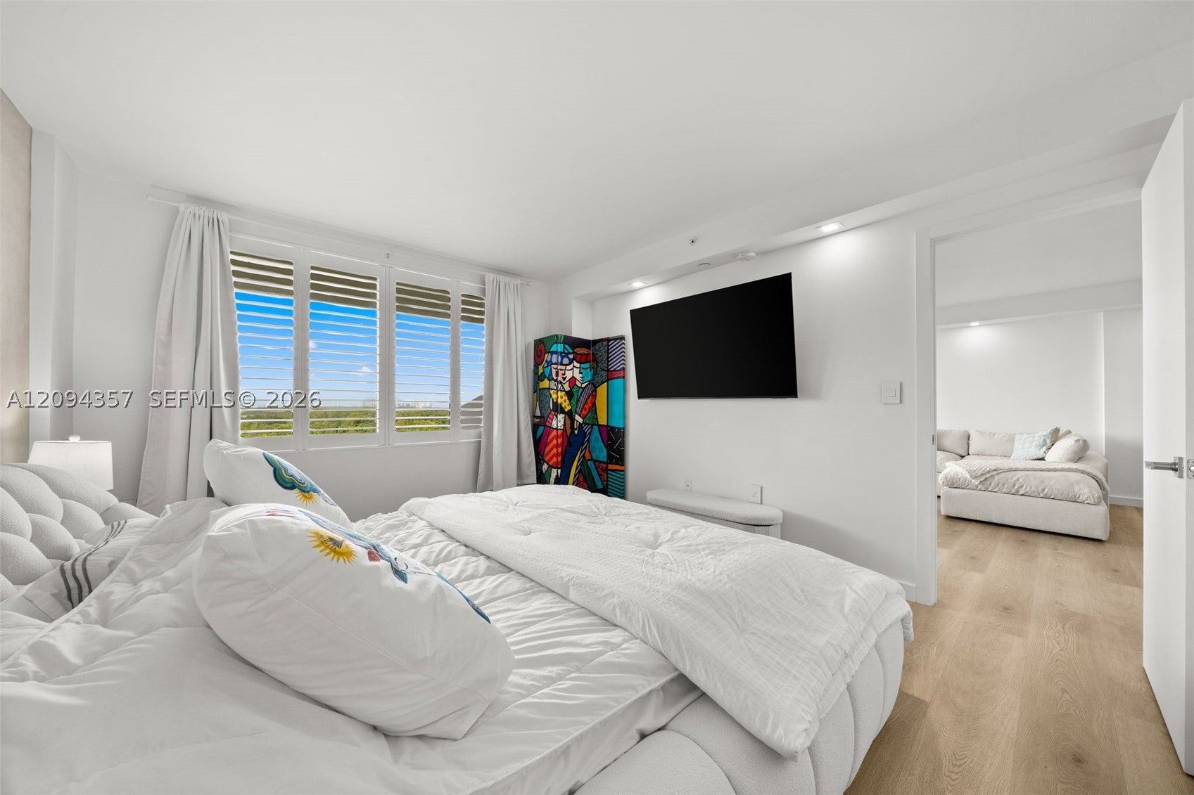 155 Ocean Lane Dr 1002