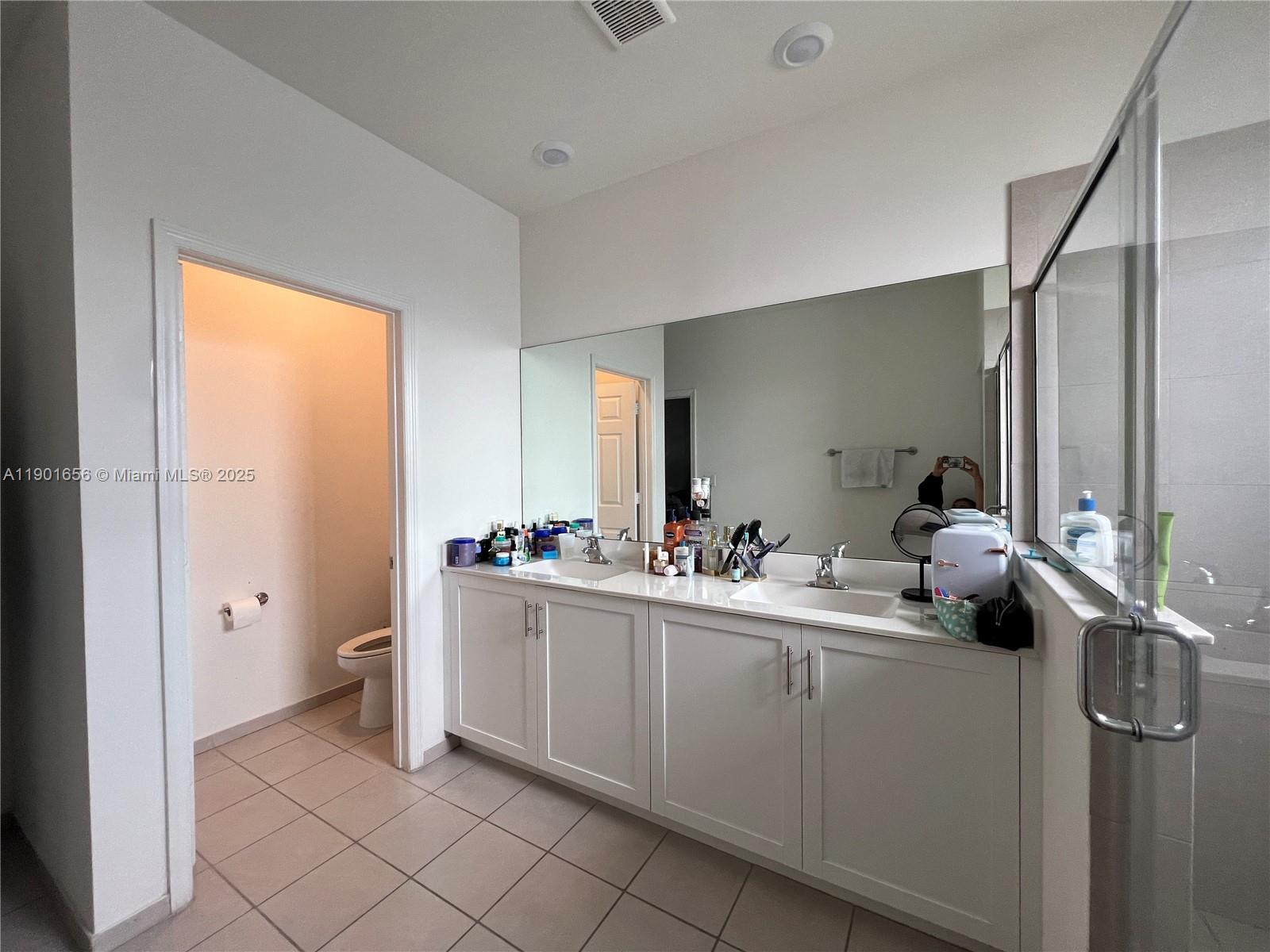 TROTTERS CHASE - Residential
