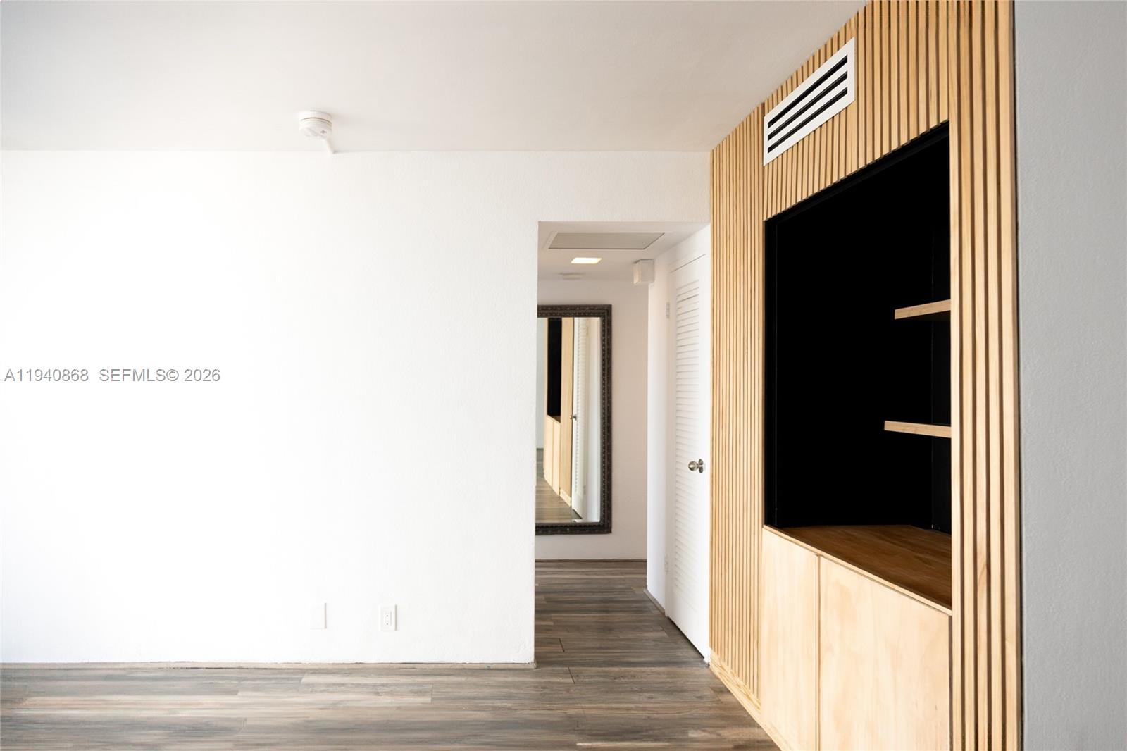 MIRADOR 1200 CONDO - Residential