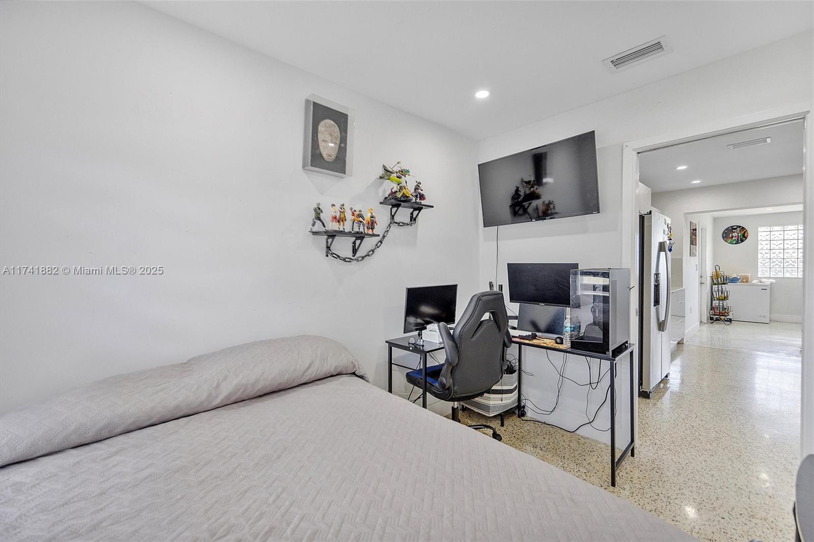 SOUTH CORAL HOMES SEC 2 - Residential