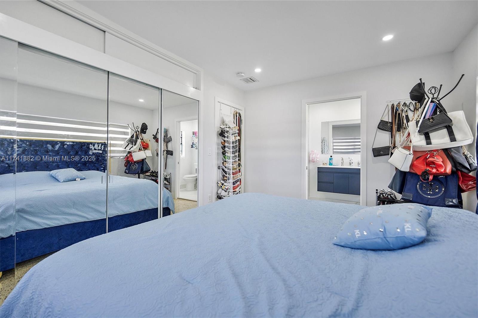 SOUTH CORAL HOMES SEC 2 - Residential