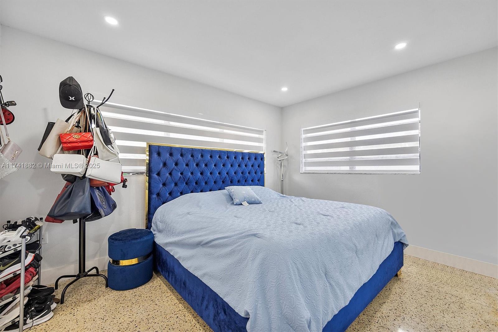 SOUTH CORAL HOMES SEC 2 - Residential