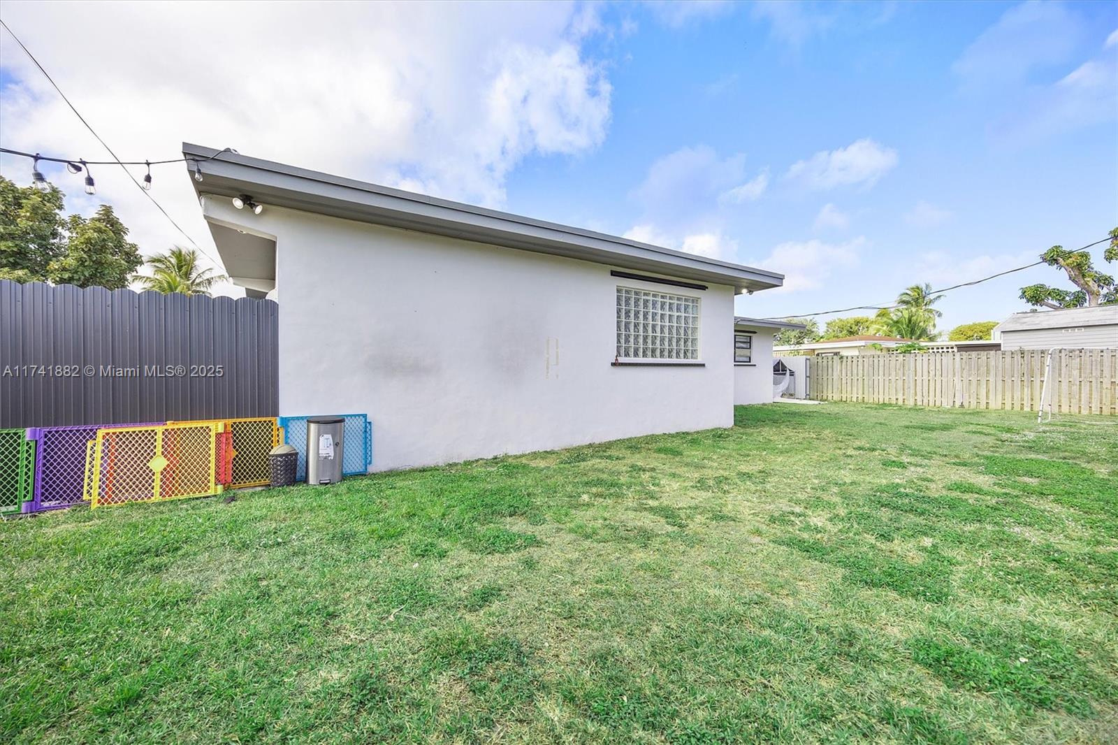 SOUTH CORAL HOMES SEC 2 - Residential