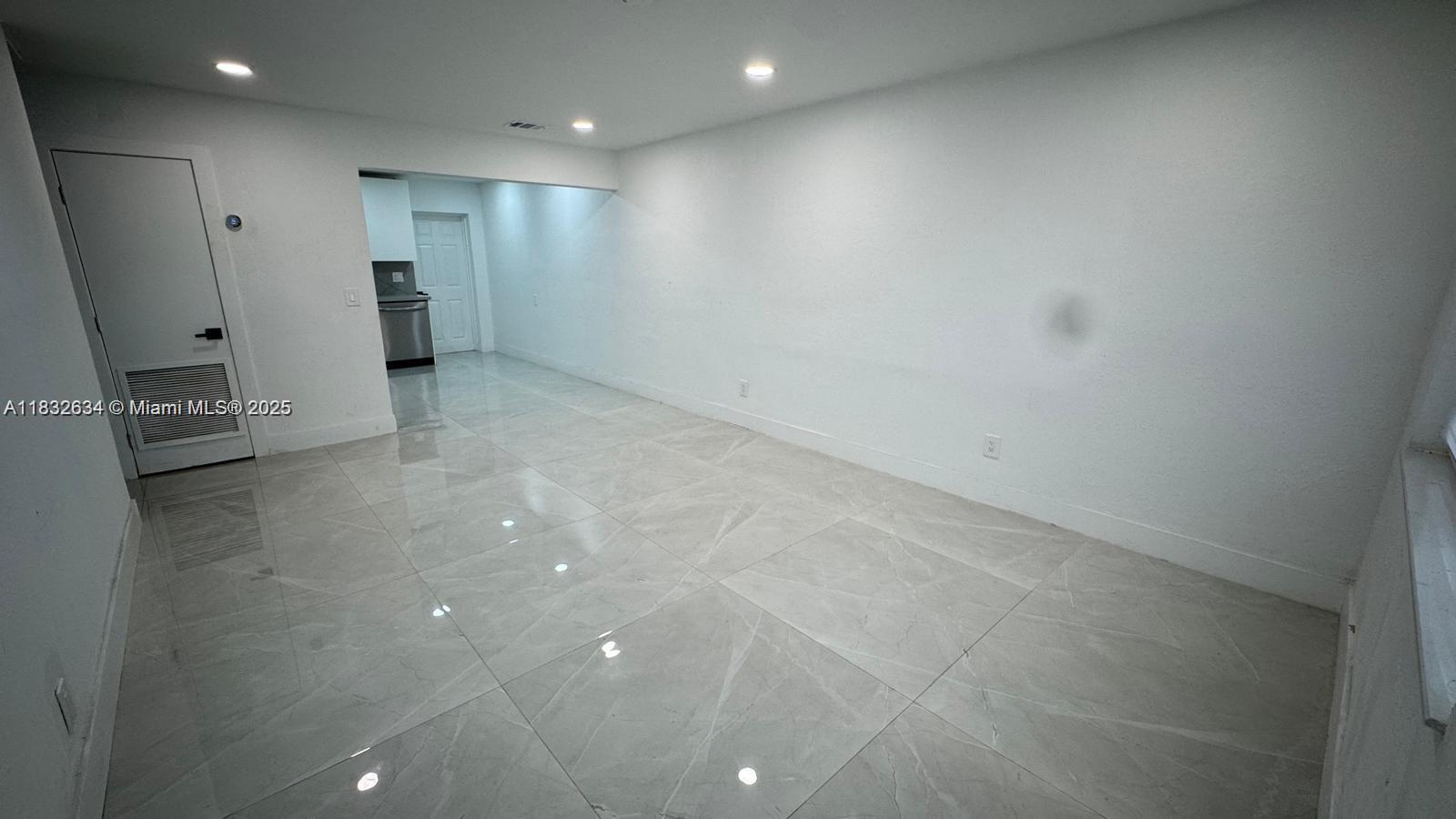 322 SW 11th 1-2
