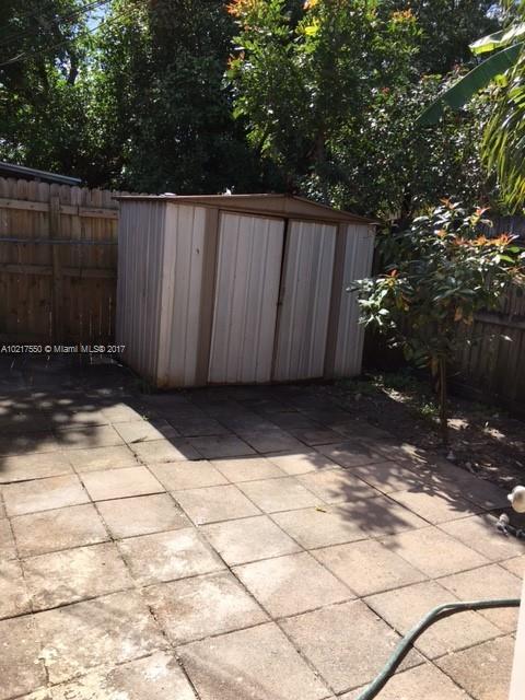 Hollywood Country Estates - Residential Lease