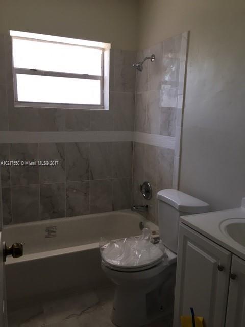 Hollywood Country Estates - Residential Lease