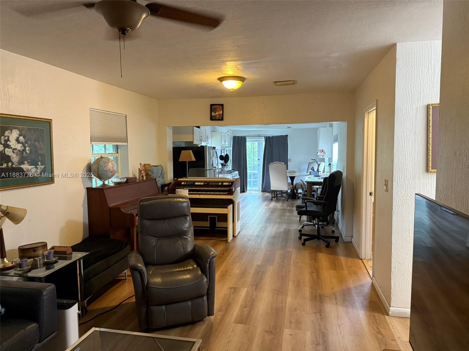 LAKE FOREST SEC 4 - Residential