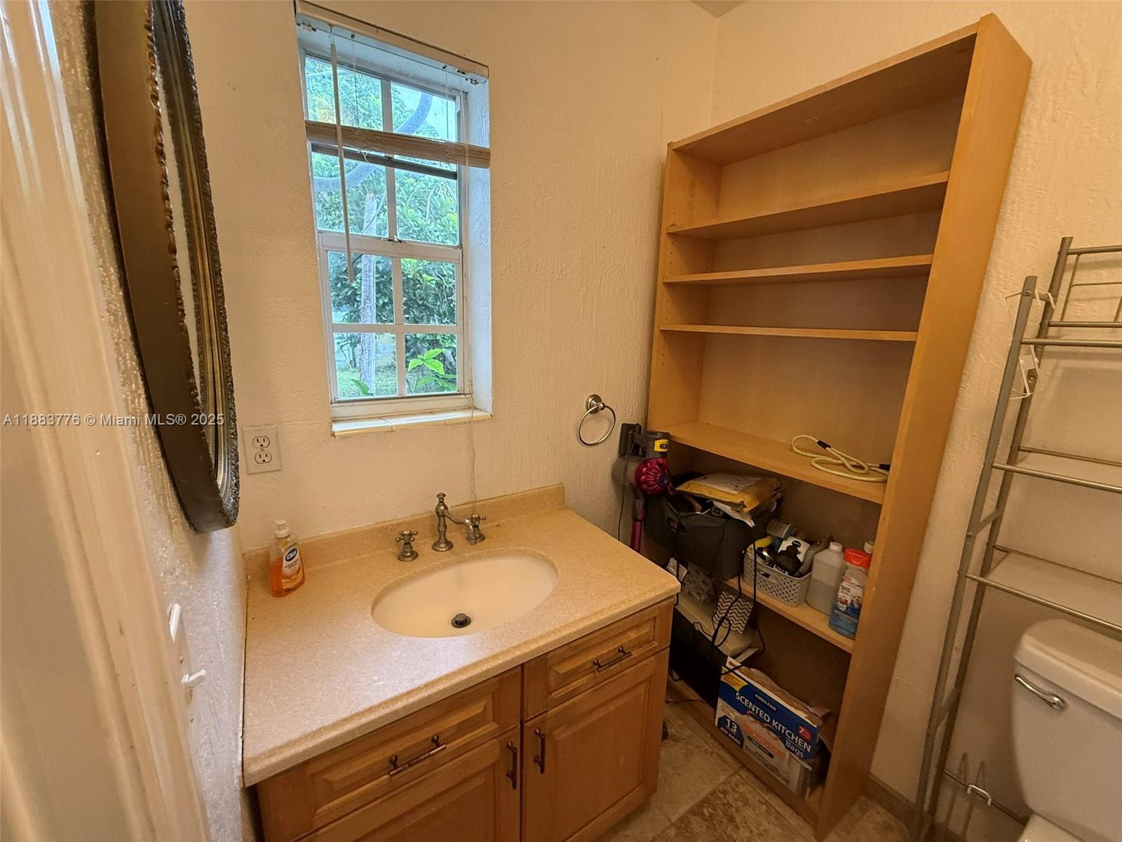 LAKE FOREST SEC 4 - Residential