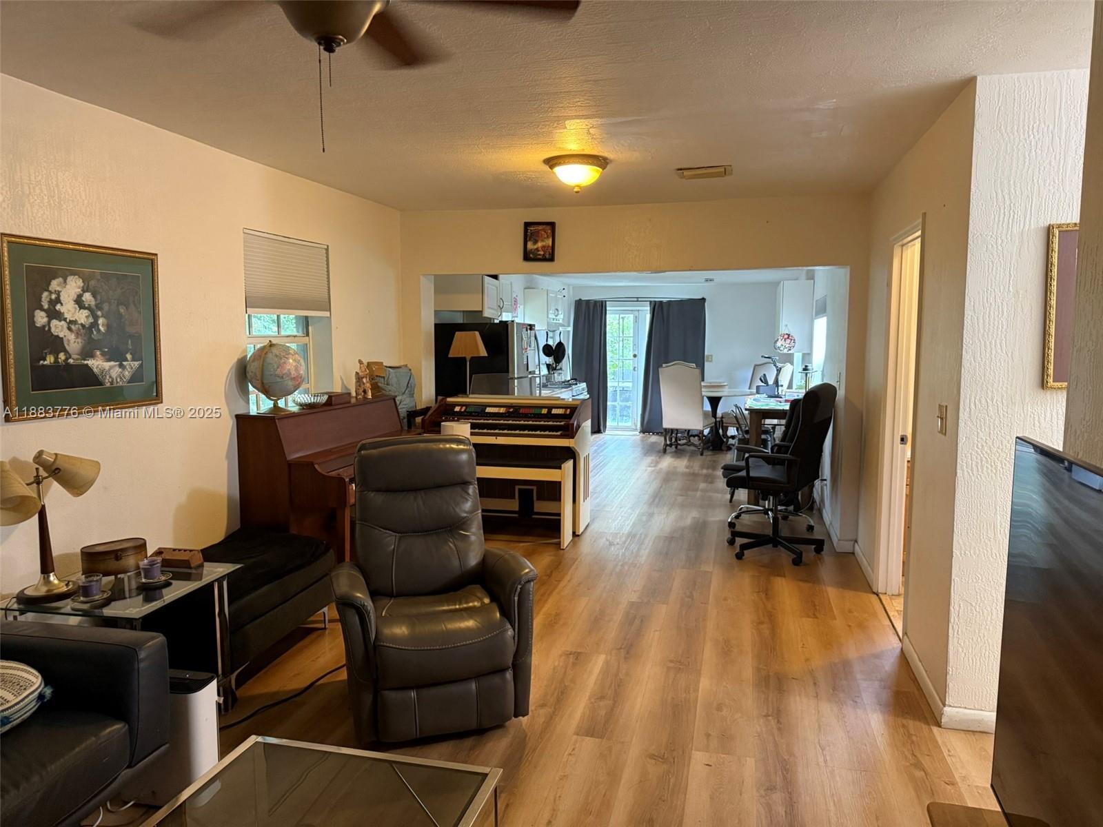 LAKE FOREST SEC 4 - Residential