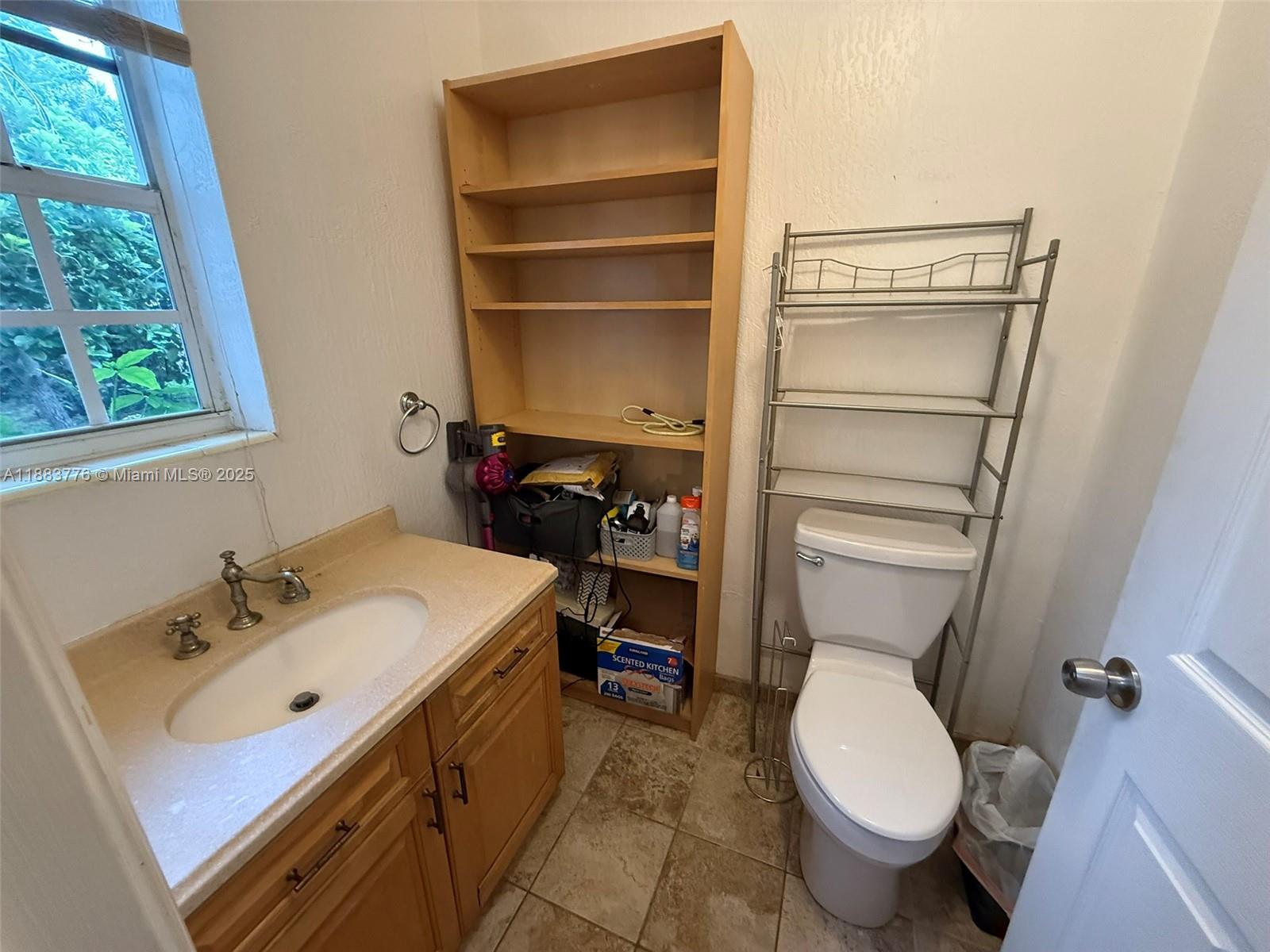 LAKE FOREST SEC 4 - Residential