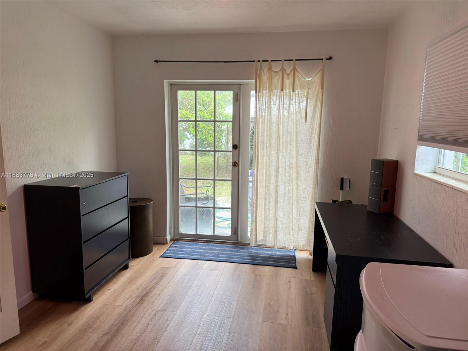 LAKE FOREST SEC 4 - Residential