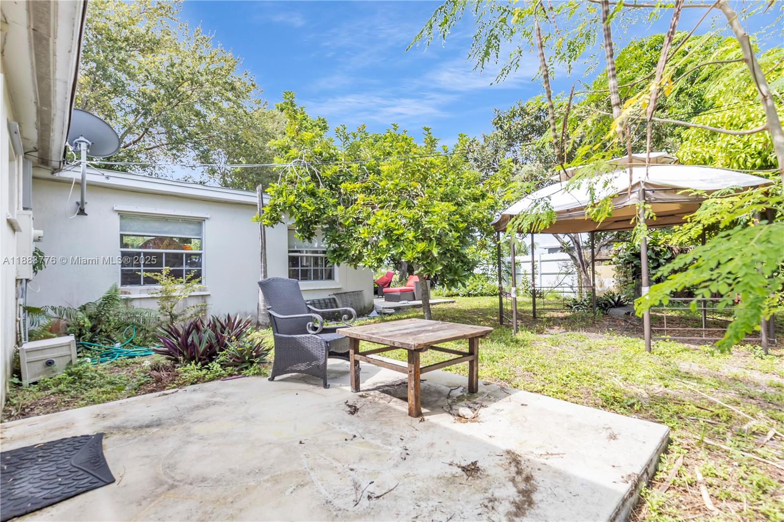 LAKE FOREST SEC 4 - Residential