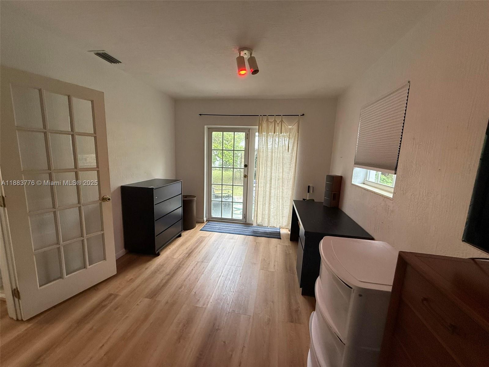 LAKE FOREST SEC 4 - Residential