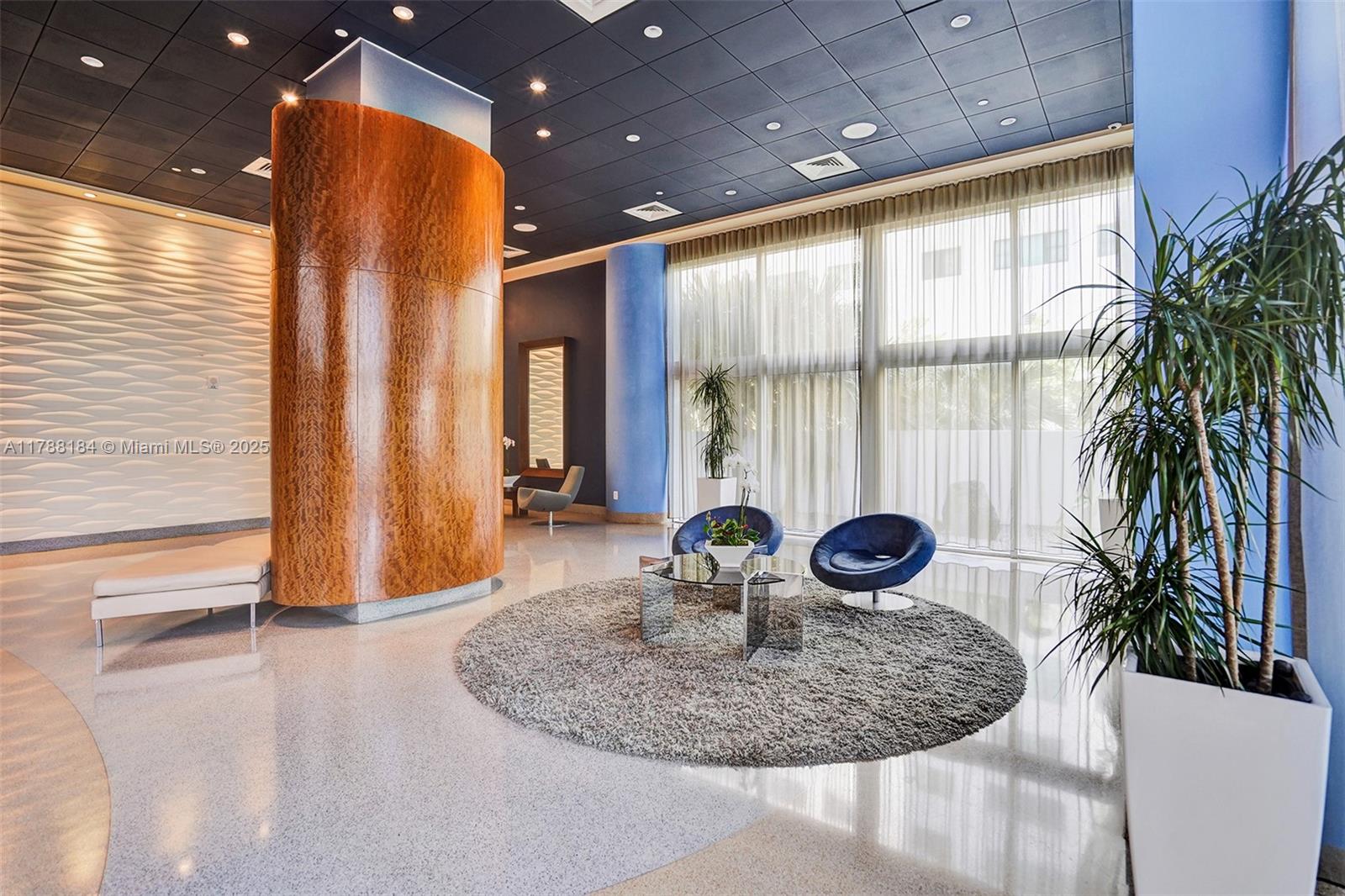 6365 Collins Ave 2604
